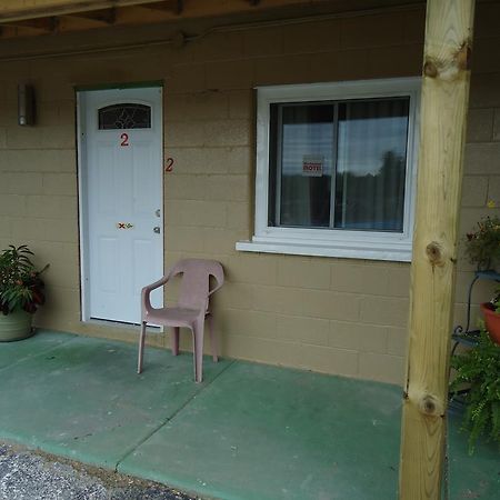 Westmount Motel Woodstock Exterior foto